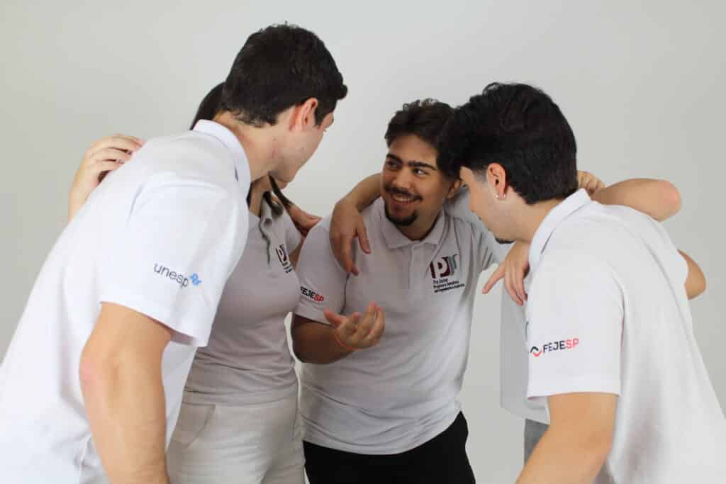 Pesquisa de mercado estruturação de negócios